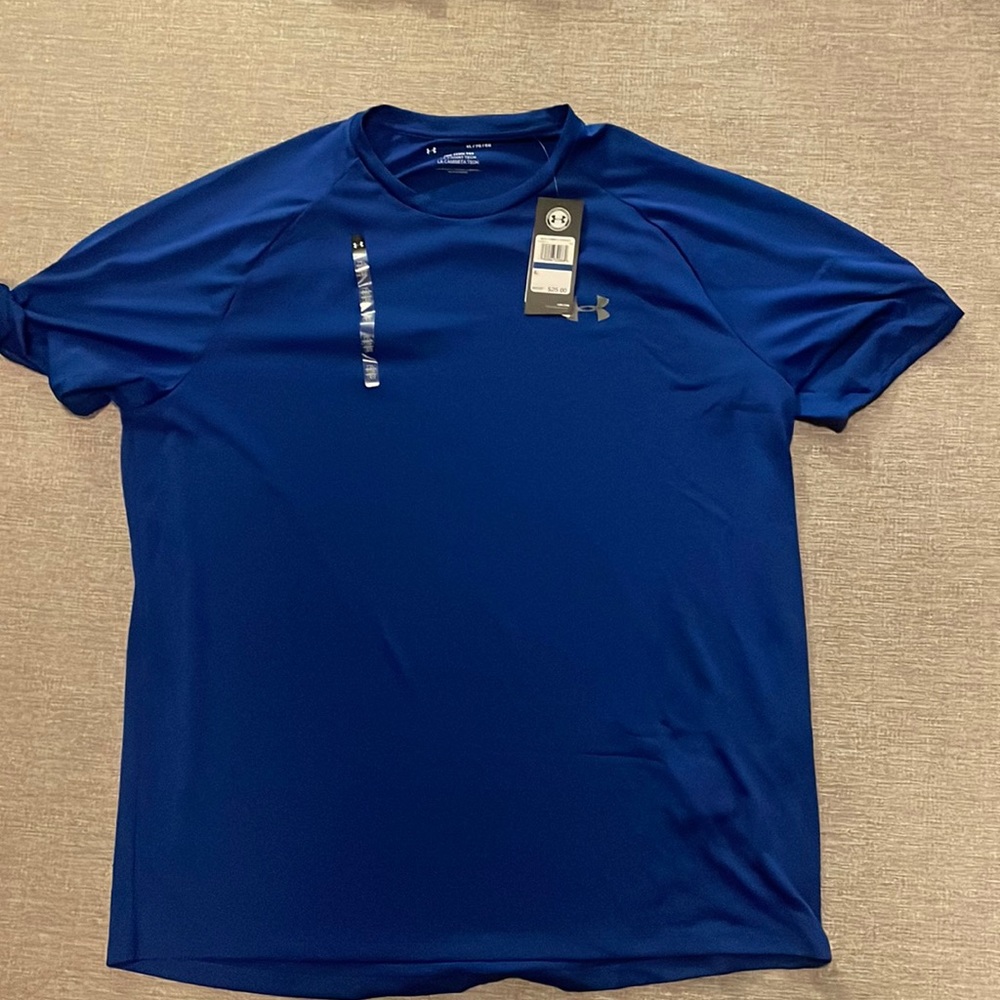 NWT under armour tech tee